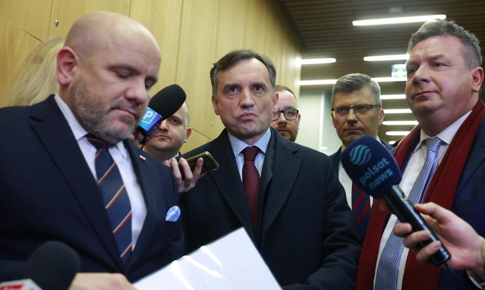 Ziobro po zatrzymaniu: Tusk okazał się "zgniecionym naleśnikiem"
