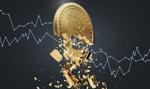 Kurs bitcoina odrabia straty po koszmarnej nocy. Spadał o 50 proc.