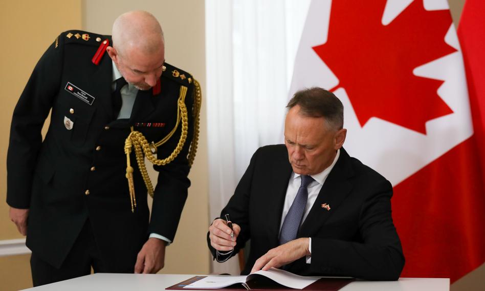 Drony z Polski dla armii Kanady. Przełomowy kontrakt zbrojeniowy