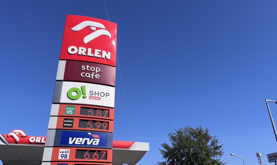 Złe wieści dla kierowców. Ceny paliw blisko psychologicznej granicy. Tyle kosztuje ON i benzyna na początku października