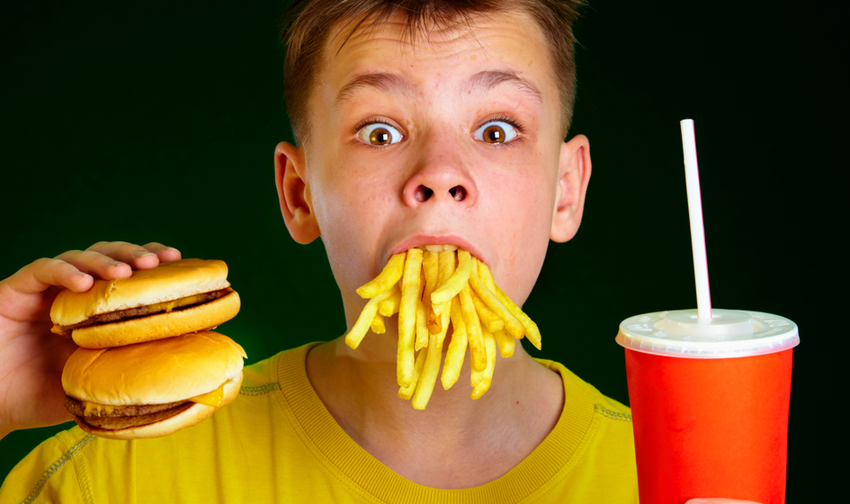 Brytyjskie władze ograniczą reklamy niezdrowego jedzenia