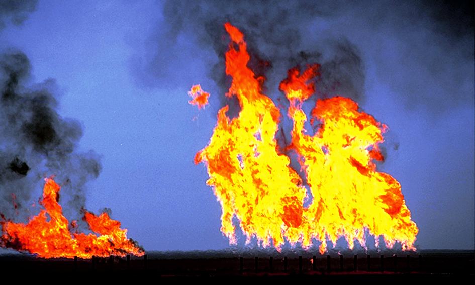 Ropa i złoto w górę po katastrofie samolotu na Ukrainie