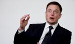 Musk skupuje akcje Tesli