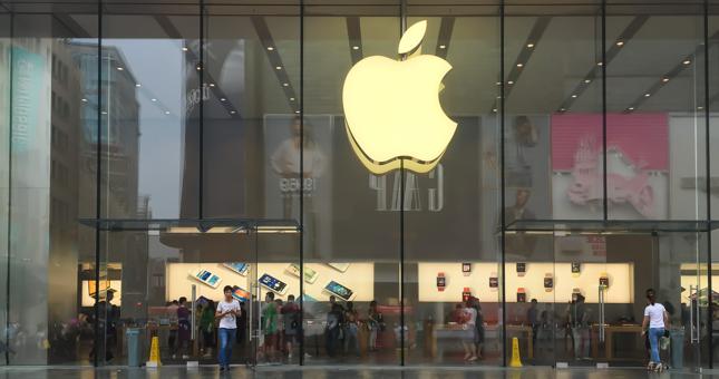 Byli pracownicy Apple wywalczyli 2 mln dolarów zadośćuczynienia za brak przerw na obiad