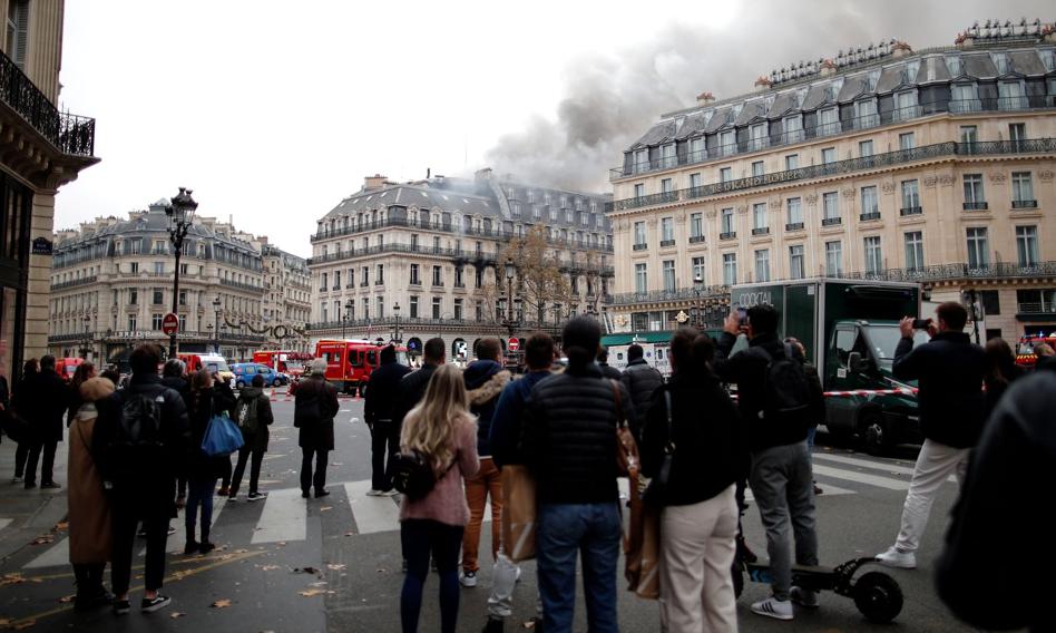 Duży pożar w centrum Paryża