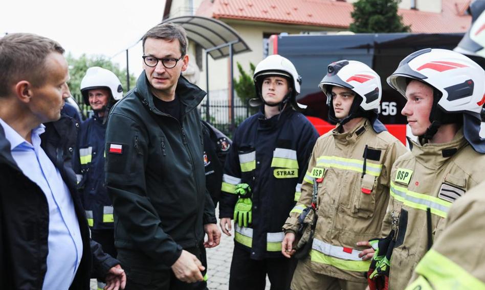 Trąba powietrzna w Librantowej. Premier Morawiecki: Będzie pomoc w wysokości do 200 tys. zł