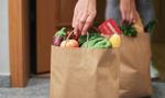 Zmiana nawyków przed Wigilią. Coraz chętniej łączymy zakupy w sieci z wizytą w markecie