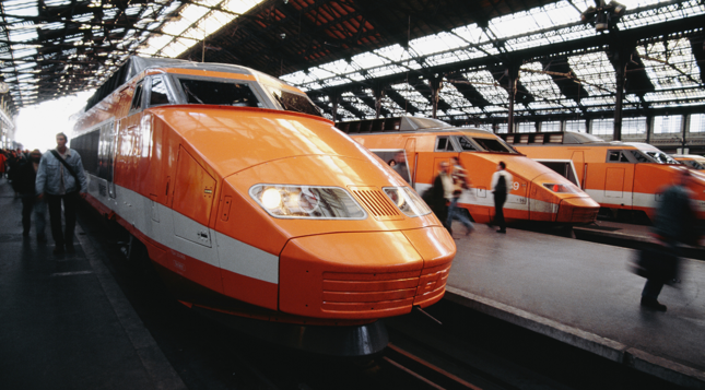 Francja: rząd ma zamówić pociągi TGV dla ratowania ich wytwórni