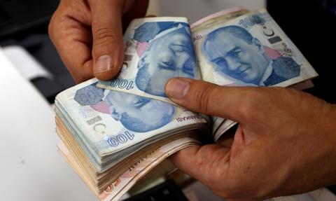 Turcy znów ścięli stopy procentowe na przekór całemu światu