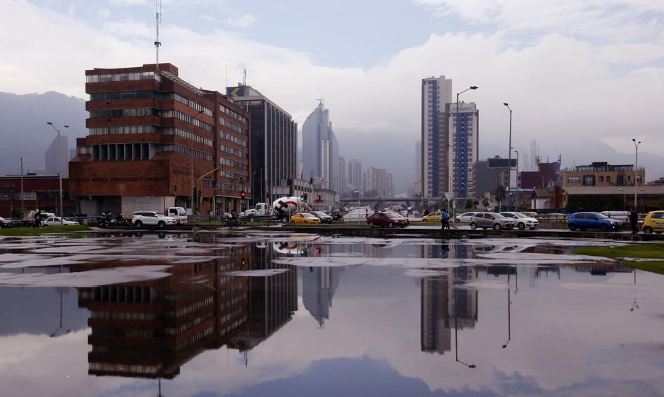 Paraliż stolicy Kolumbii. Bogota walczy z ulewami i podtopieniami