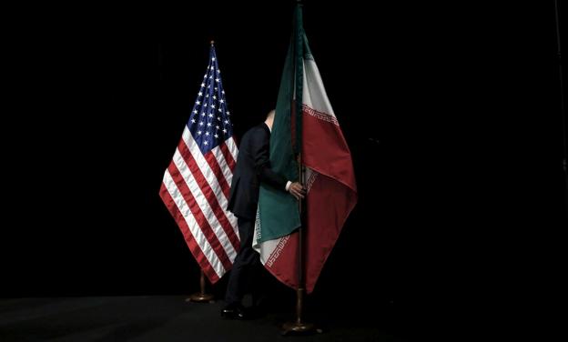 Biały Dom uważa, że zbliża się do zawarcia porozumienia z Iranem. Notowania ropy lecą w dół
