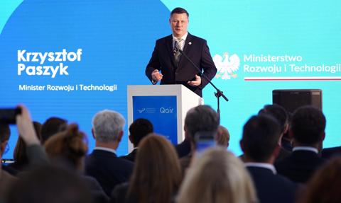 Rząd uruchamia program dyplomacji gospodarczej - 40 misji i targów do końca roku