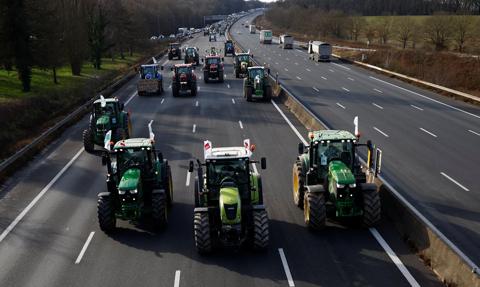 Pakt UE-Mercosur pod pestycydowym ostrzałem. Twarde weto Francji