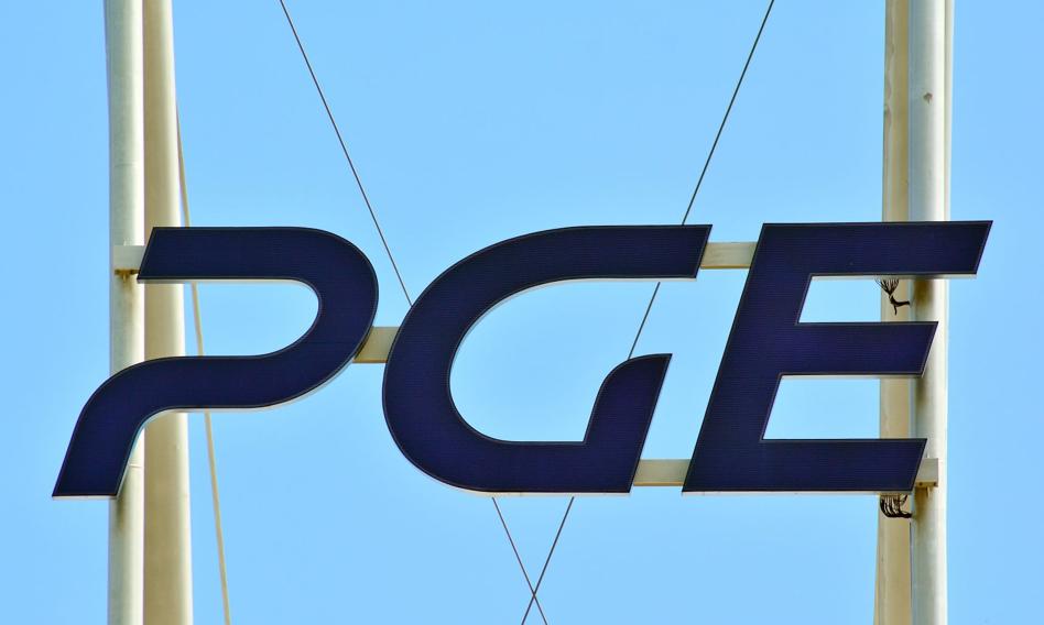 Zarząd PGE złożył wniosek o objęcie przez Skarb Państwa 214,6-374 mln akcji serii E