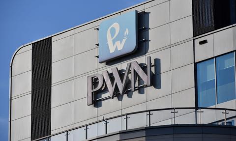 Kłopoty w hurtowni PWN. Firma chce spłacić tylko połowę długów