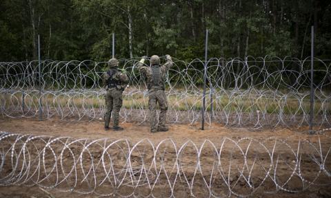 Polska i kraje bałtyckie mogą wydać środki UE na budowę ogrodzenia na granicy