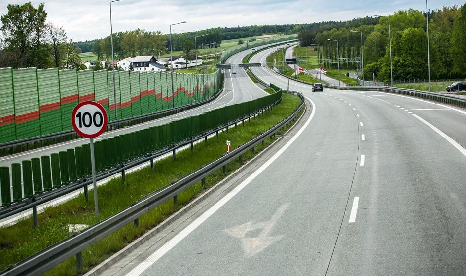 Sejm: komisja infrastruktury opowiedziała się za nowelą o transporcie drogowym