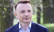 Błąd na kartach może kosztować Gibałę tysiące podpisów. Komisja je odrzuca