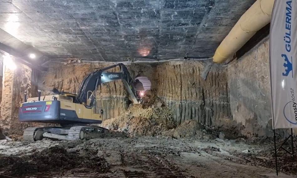 Pierwszy tunel na budowanej Północnej Obwodnicy Krakowa – przekopany na wylot