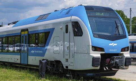 Sabotaż na kolei nie tylko w Polsce. W Słowenii pociąg zderzył się z przeszkodami