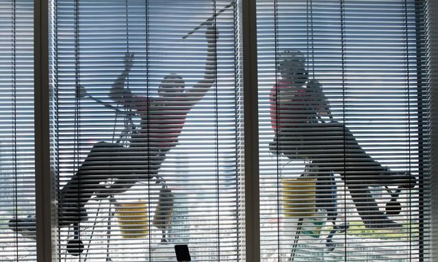 Niemiła niespodzianka z rynku pracy: wynagrodzenia rosną najwolniej od blisko 5 lat. Hotele i restauracje płacą najgorzej