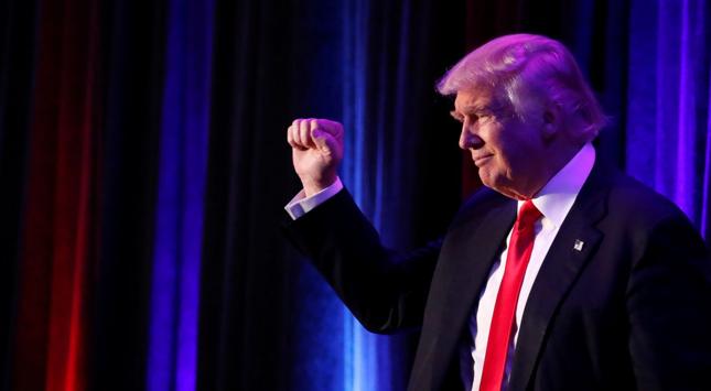 Trump zapowiada, że całkowicie wycofa się z biznesu