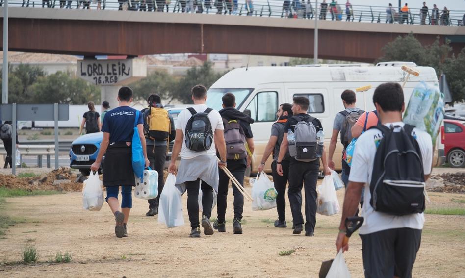 Hiszpania legalizuje pobyt 25 tys. imigrantów poszkodowanych w powodziach