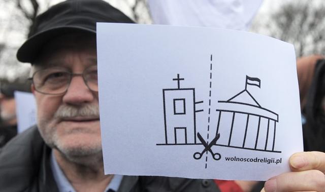 Protest przeciwko przekazywaniu 16 mln zł na Świątynię Opatrzności Bożej