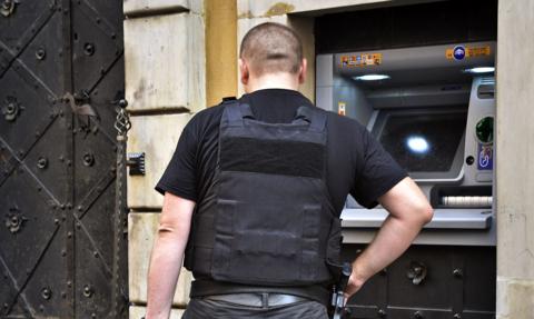 Czy nalot na bank stał się "deską ratunku" dla Orbana?