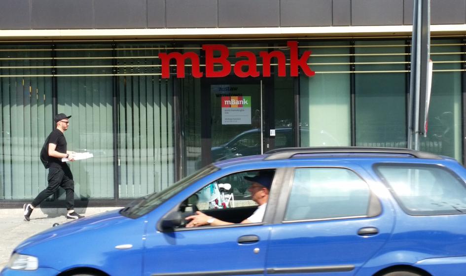 KNF podniosła do 4,18 pkt. proc. bufor kapitałowy na ryzyko kredytów walutowych mBanku