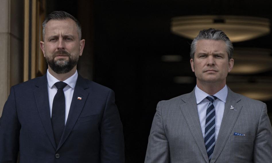 Spotkanie szefa MON z Hegsethem odwołane. Powodem wizyta Xi Jinpinga