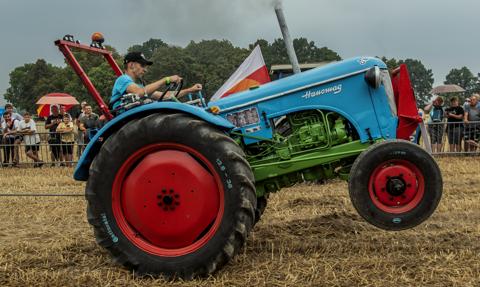 Rolnicy coraz częściej kupują używane ciągniki