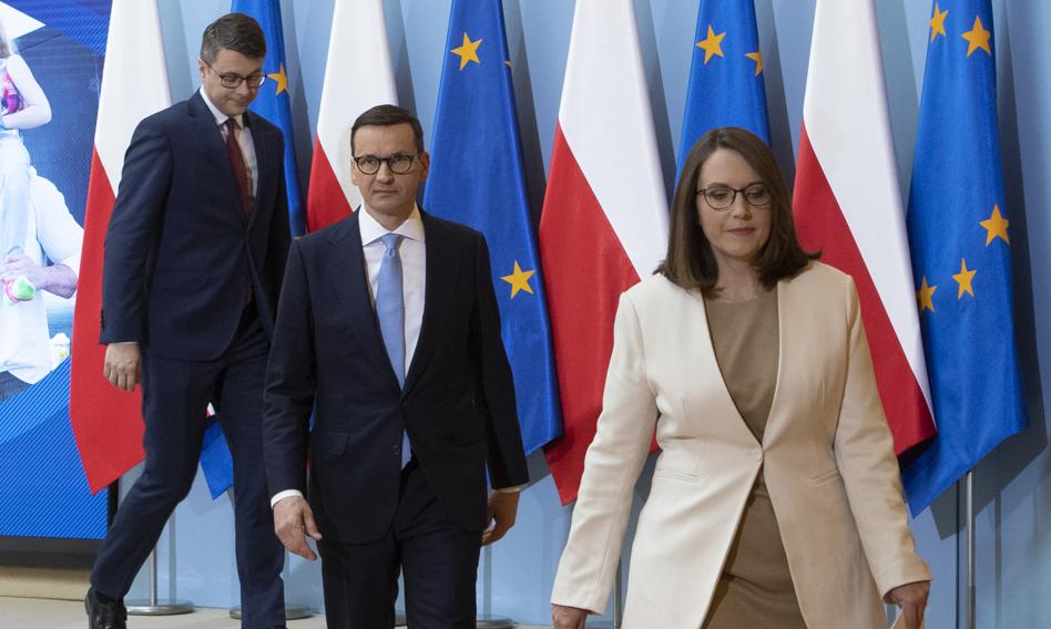 Będą zmiany w regule wydatkowej. &quot;Żeby zapobiec drastycznemu zacieśnianiu fiskalnemu&quot;