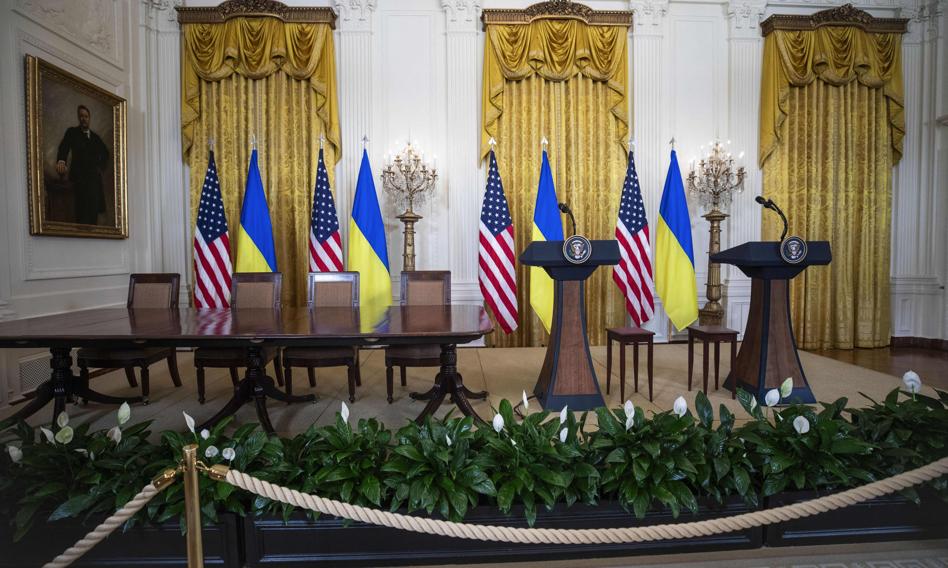 Ekspert po spotkaniu Trump - Zełenski. „Dom wariatów w Białym Domu”