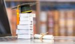 Dyplom z wartością. Dane ZUS pokazują rosnące zyski z edukacji wyższej