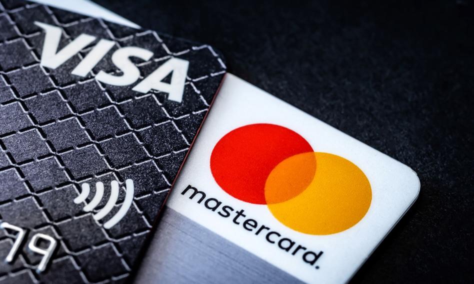 Visa i Mastercard zawieszają swoją działalność w Rosji