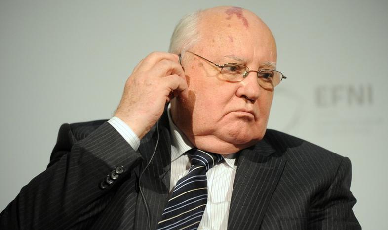 Gorbaczow: zimna wojna między Rosją a USA może zmienić się w "gorącą"