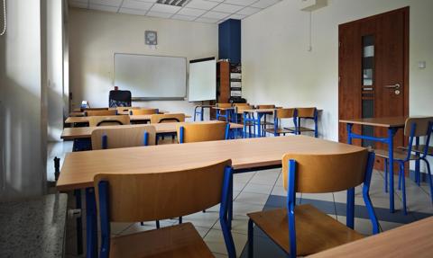 Lekcje na 8:00 rano to błąd? Ekspertka o tym, dlaczego nastolatkom tak trudno wstać