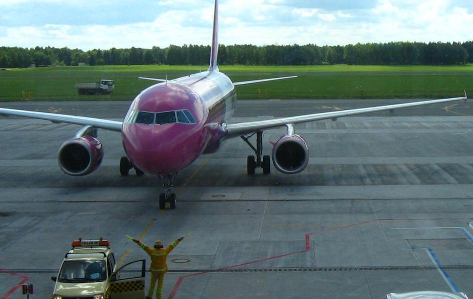 Wizzair przejmuje trasy Eurolotu