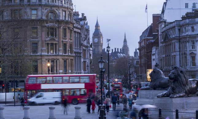 Oszuści podszywają się pod PKO BP w UK