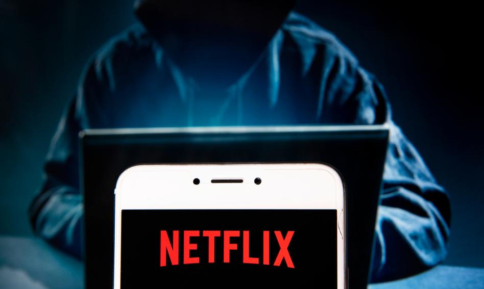 Oszustwo &quot;na Netfliksa&quot;. Zamiast serialu puste konto bankowe - tak złodzieje wykorzystują platformy streamingowe