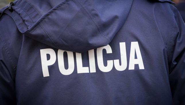 Wraca 100-proc. wynagrodzenie za czas choroby dla mundurówek