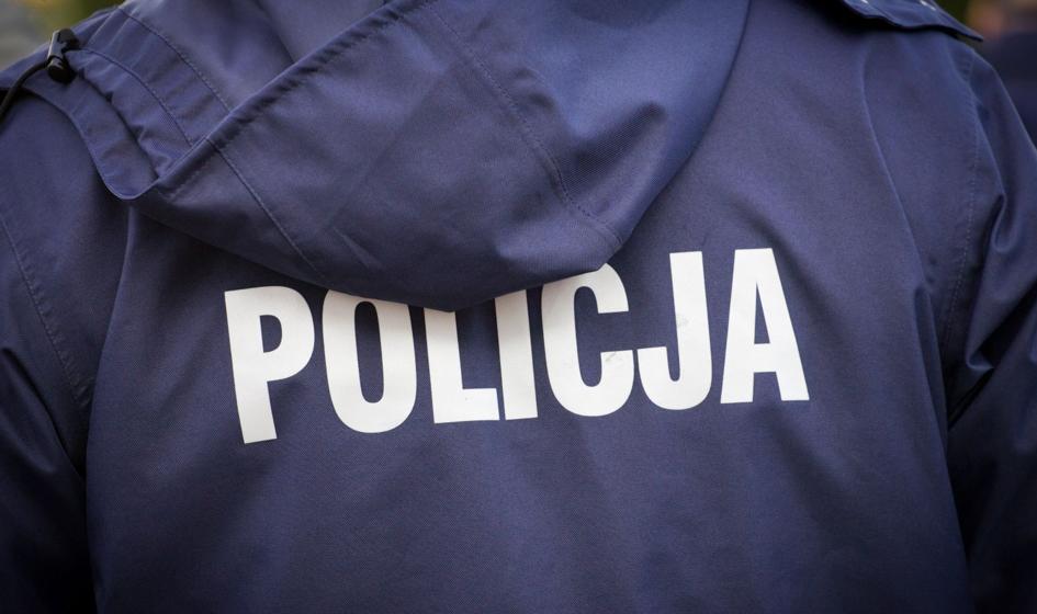 Oszukali 68-latkę &quot;na policjanta&quot;. Kobieta przelała na konto złodziei ponad 200 tys. zł