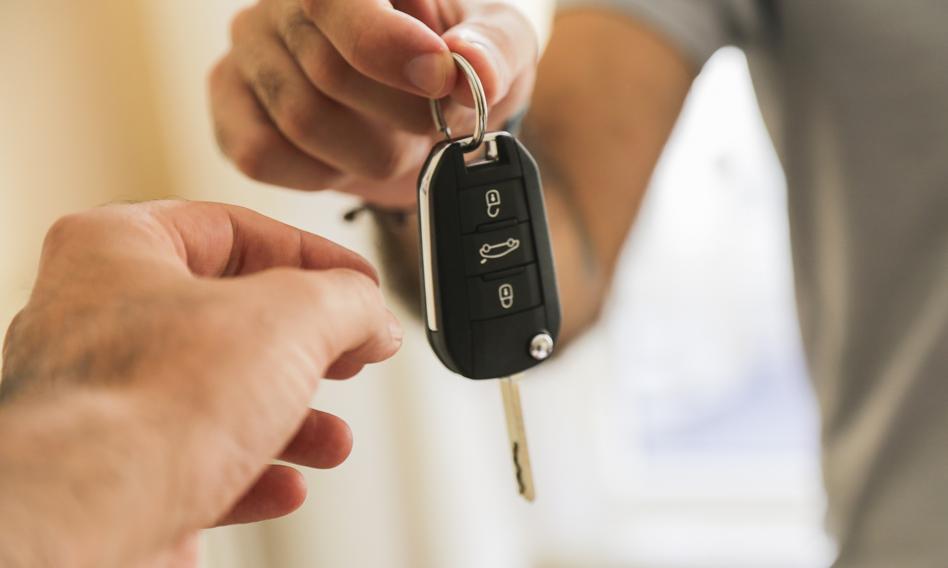 Co szósty kierowca, kupując auto z drugiej ręki, korzystał z kredytu lub leasingu