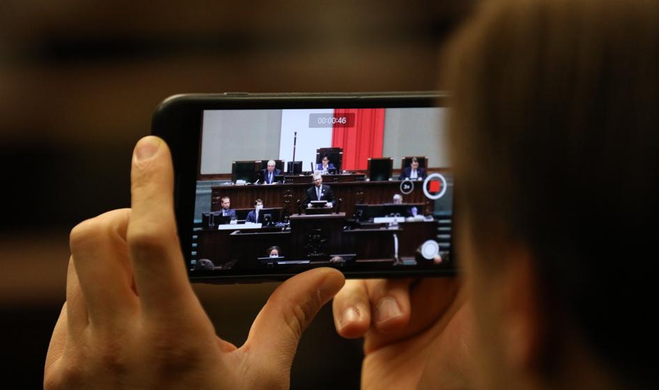 Posłowie KO zapowiadają interwencje w NIK i CBA ws. luki w przepisach ustawy covidowej