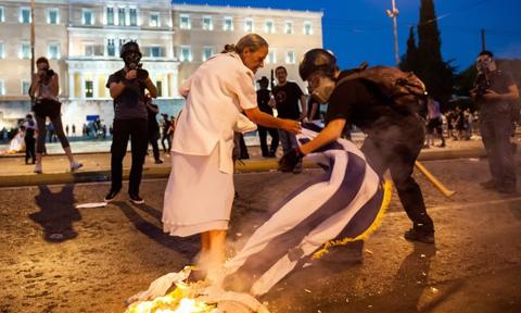 Grecja: Starcia przeciwników reform z policją w Atenach
