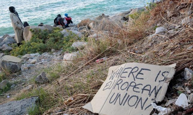 Włochy grożą UE wstrzymaniem płatności, jeśli nie przyjmie migrantów