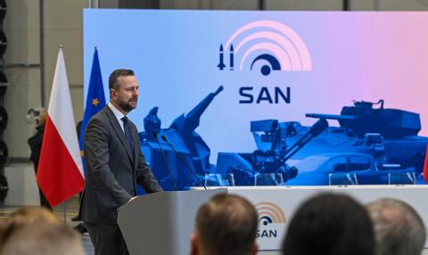 Miliardy z programu SAFE płyną do Polski. Europa budzi się w sprawie dronów