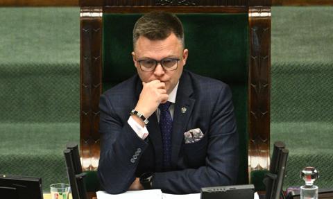 "Wielokrotnie sugerowano mi zamach stanu". Hołownia zdradza szczegóły