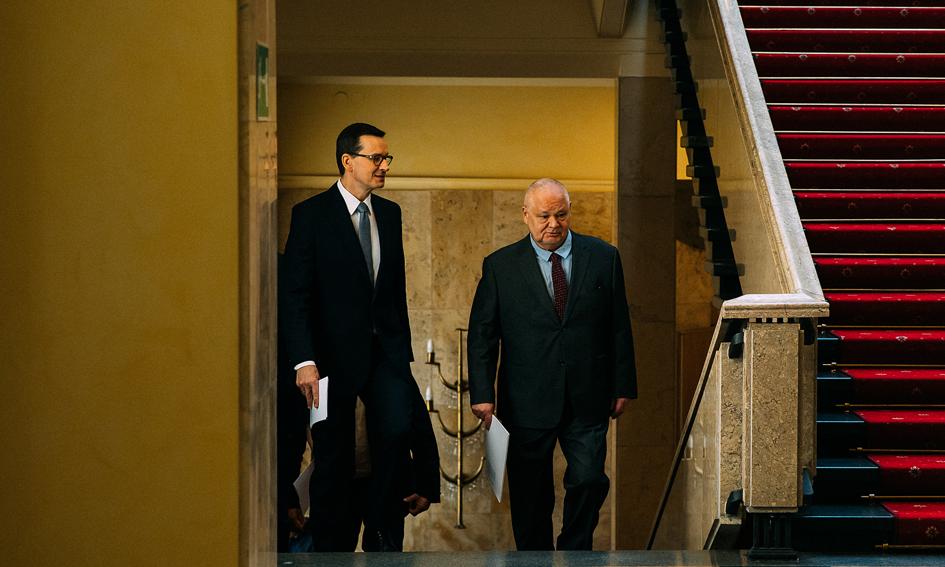 Morawiecki: NBP prowadzi osobną politykę, jest suwerenny
